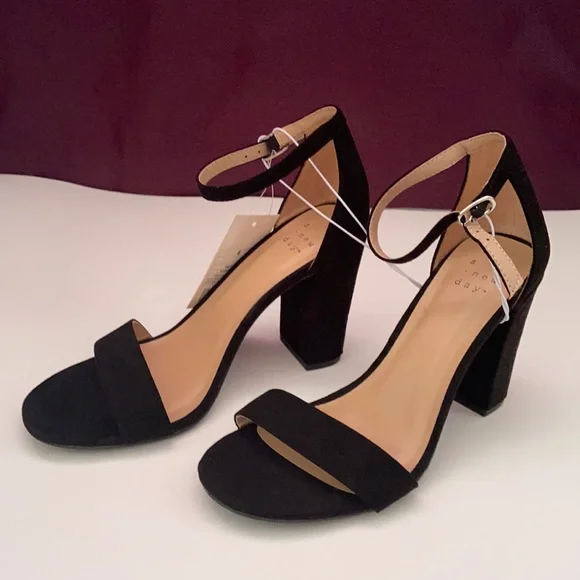 Wild Fable Target Platform Heels Women's Brodie Charm Strappy